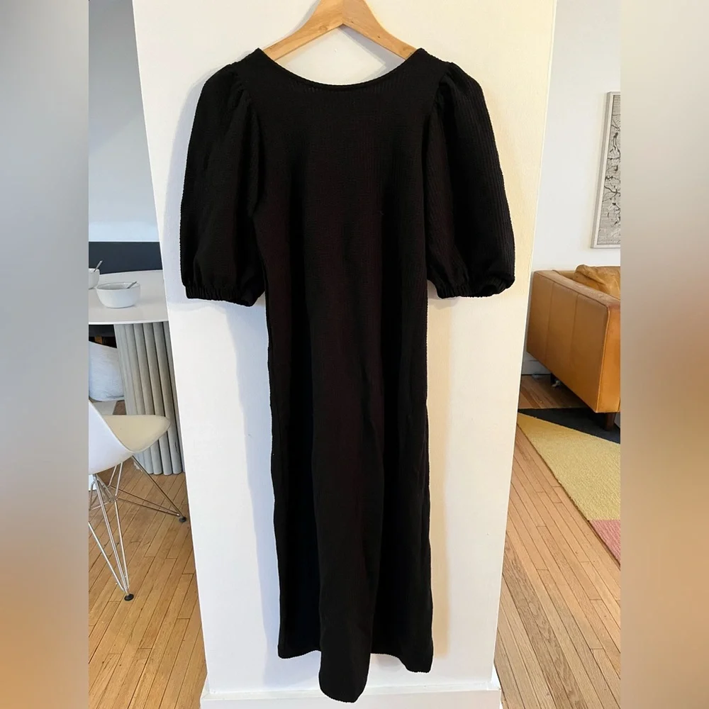 Black Puff Sleeve Open Back Dress - Picture 1 of 4